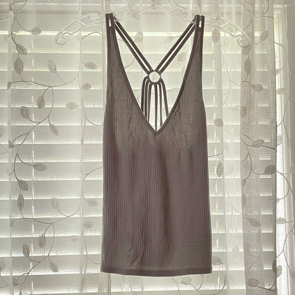 Cross-back tank top